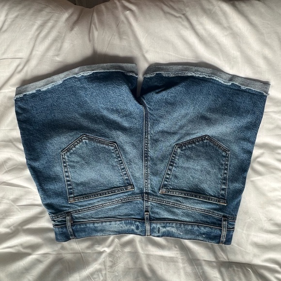 Size 4 Loft Jean shorts Excellent used condition. Can roll up or leave down. - Picture 2 of 2
